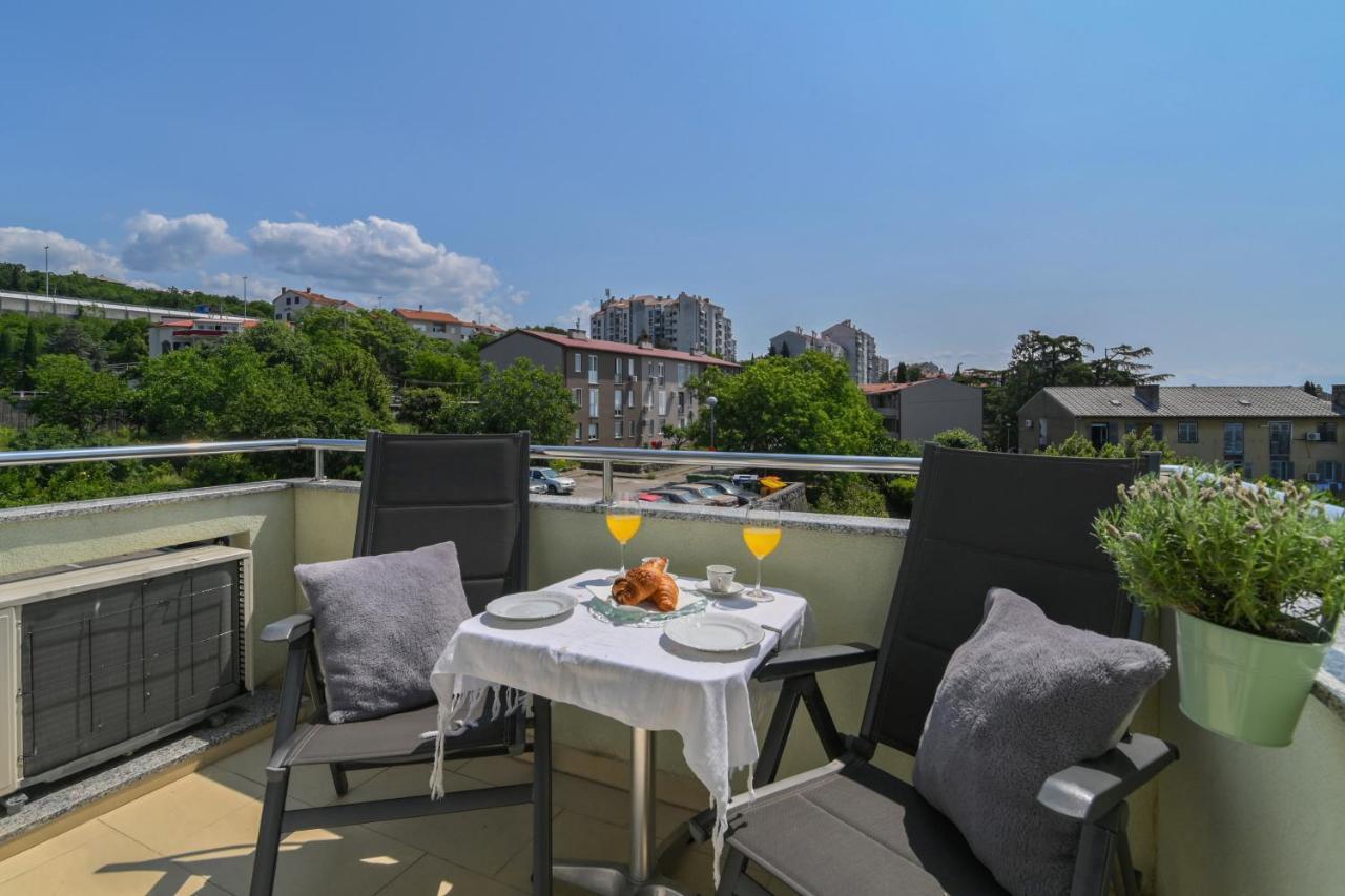 Apartman Iskra Apartment Rijeka Ngoại thất bức ảnh