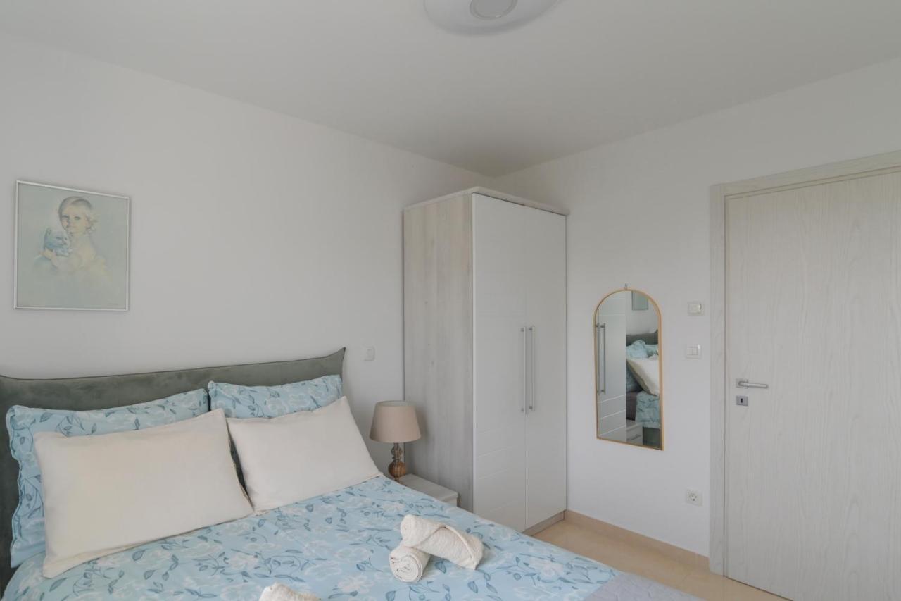 Apartman Iskra Apartment Rijeka Ngoại thất bức ảnh