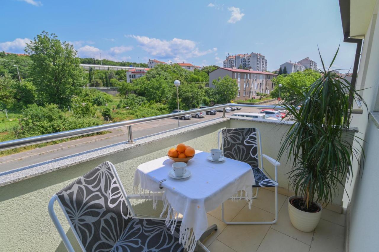 Apartman Iskra Apartment Rijeka Ngoại thất bức ảnh